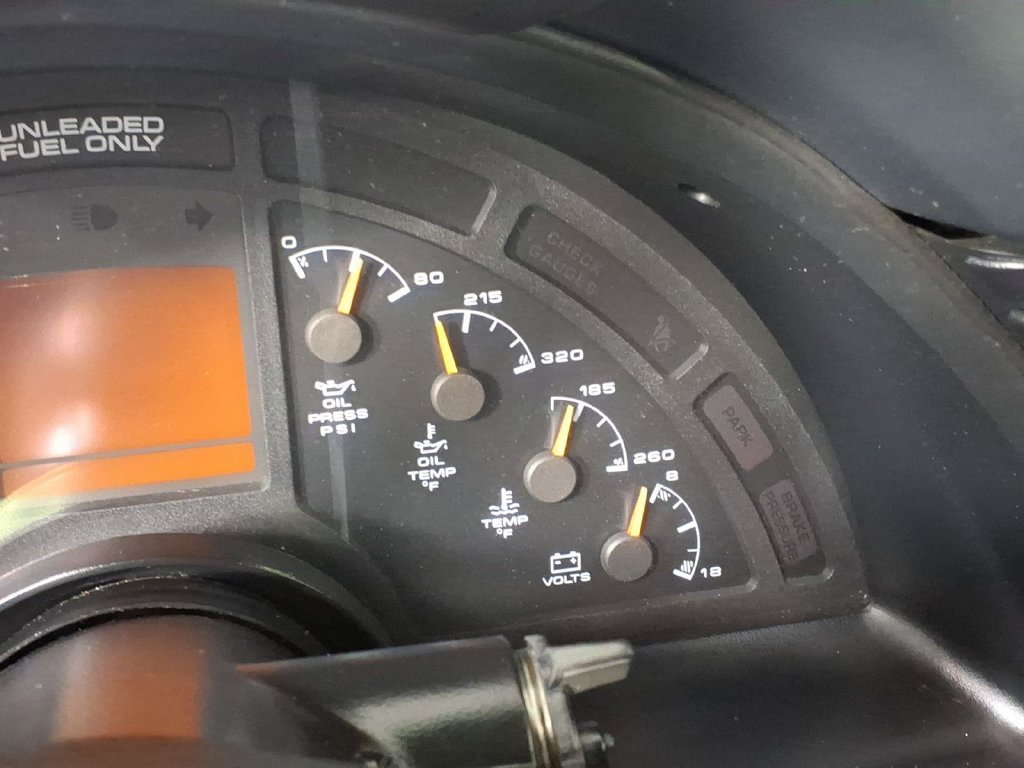 Used 1995  Chevrolet Base image 23