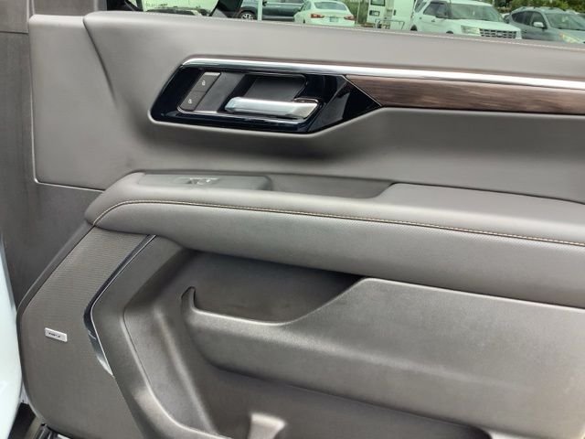 2026 Chevrolet Tahoe Premier - Photo 31