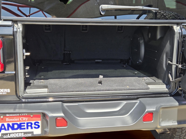 Used 2019 Black Jeep Unlimited Rubicon image 7