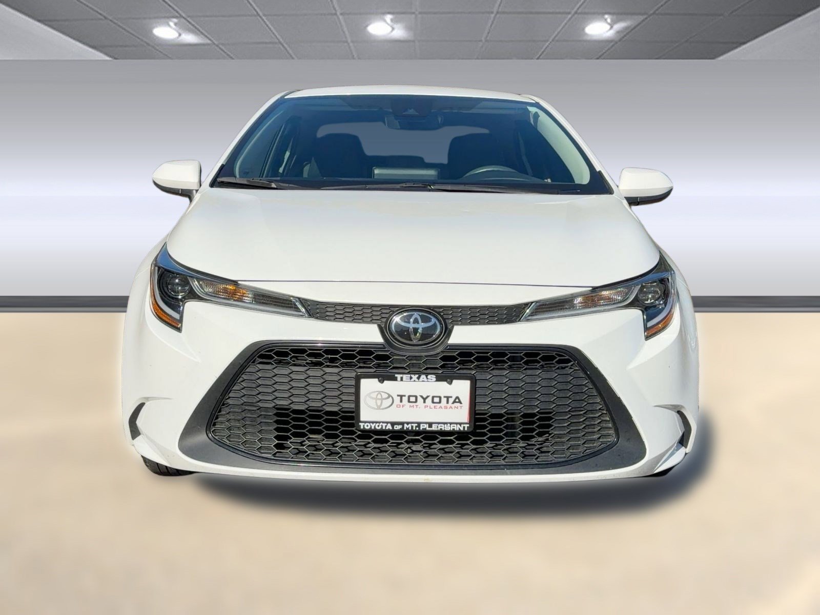 2022 Toyota Corolla LE photo 2