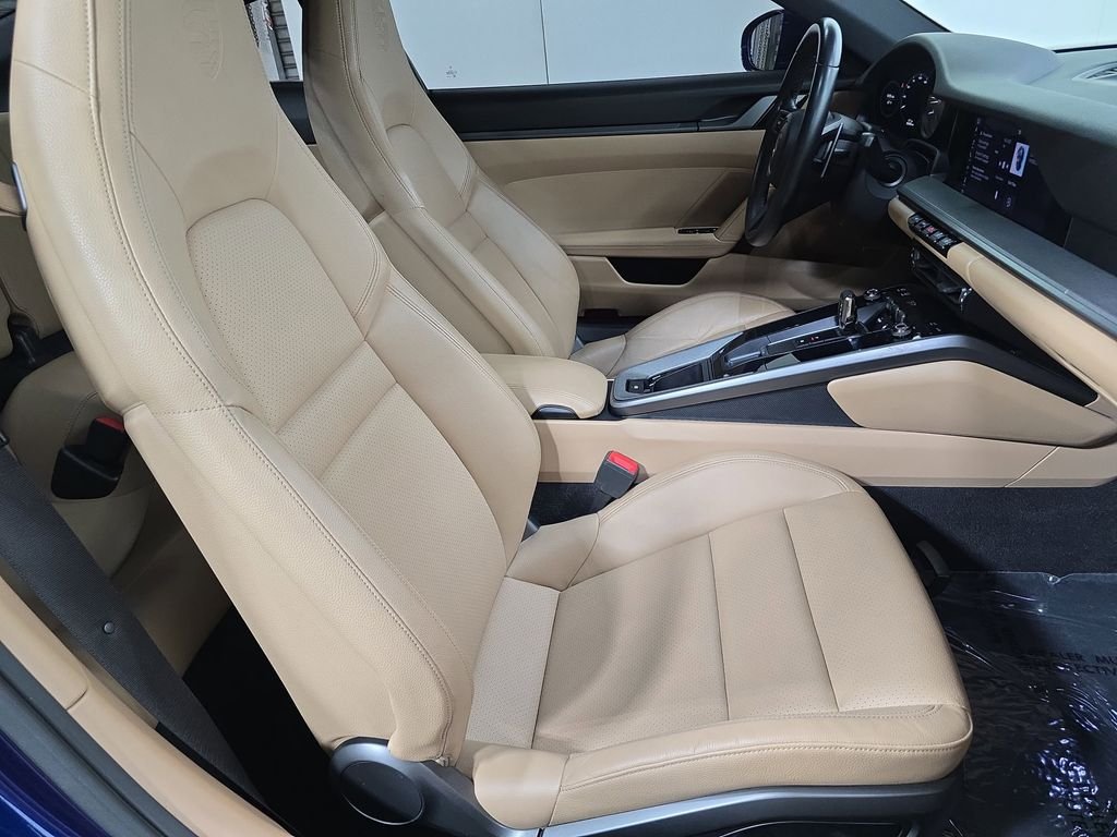 Used 2021  Porsche Carrera image 27