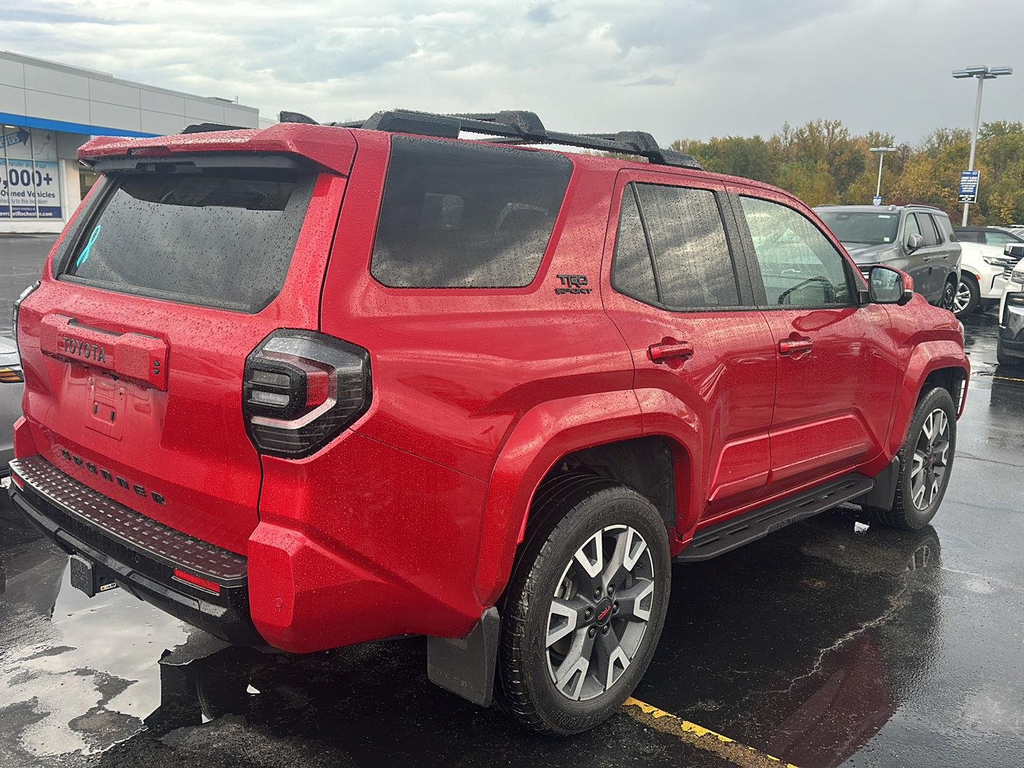 Used 2025  Toyota SR5 image 3