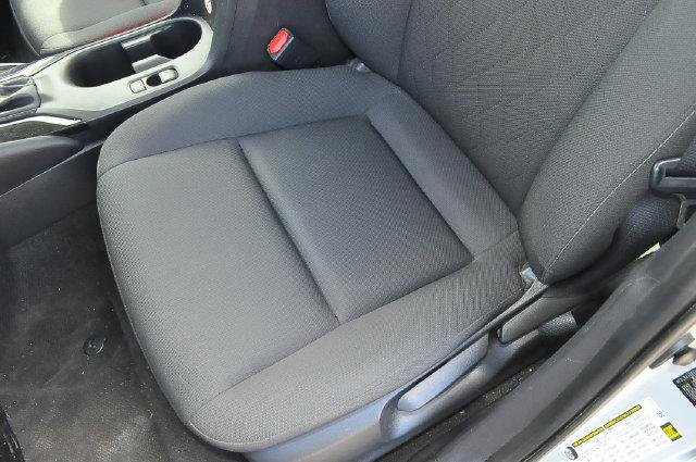 Certified Used 2025 CLASSIC SILVER METALLIC Toyota  image 11