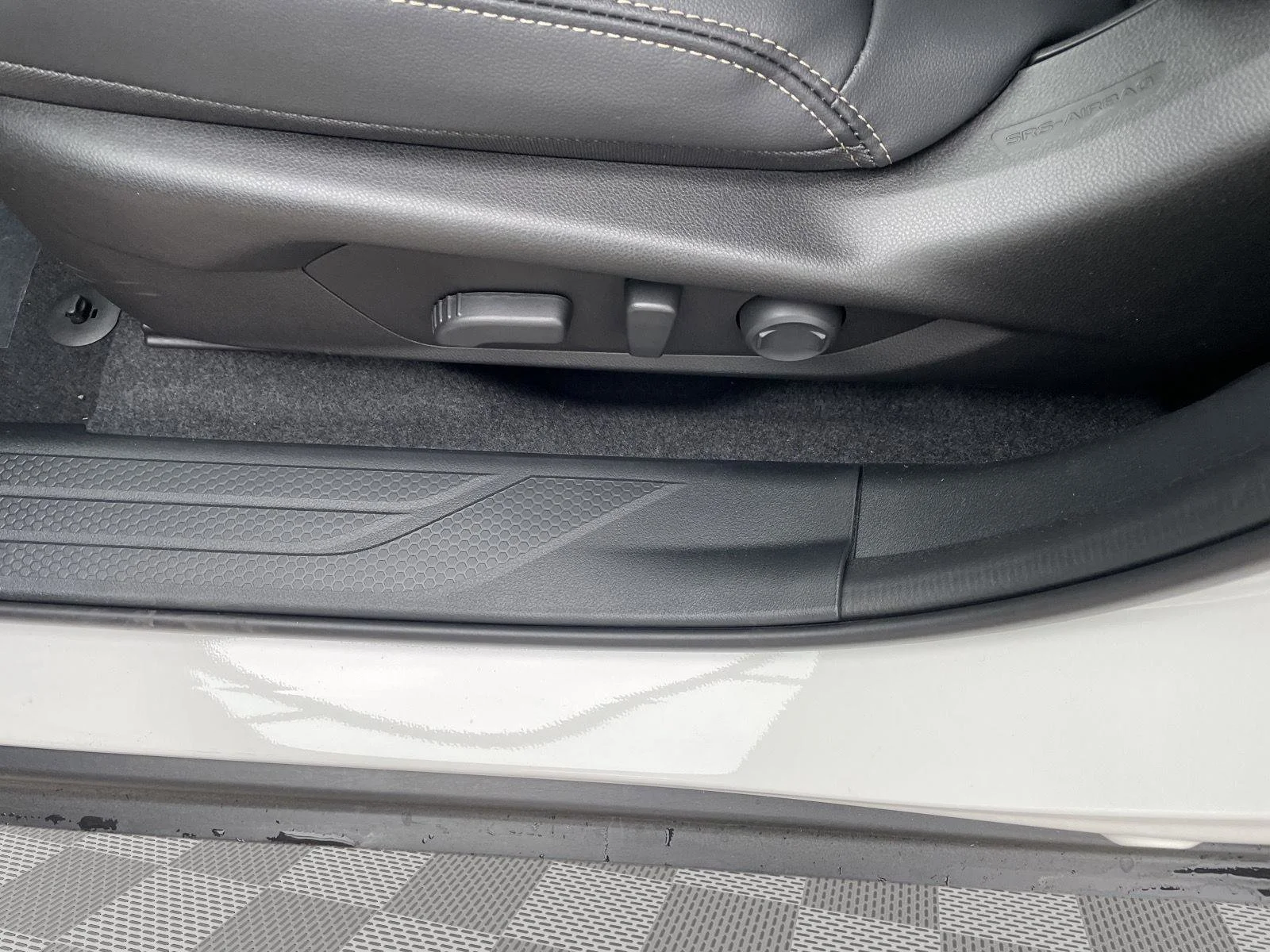 New 2026 Crystal White Pearl Subaru Limited XT image 11