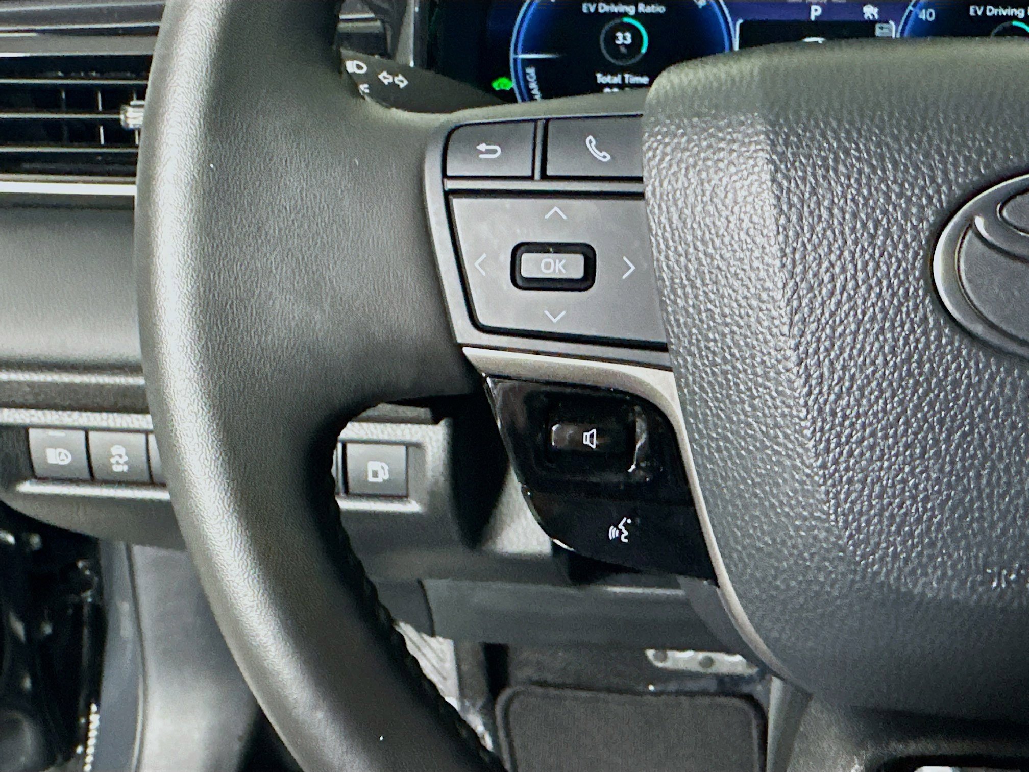Certified Used 2025 Underground Toyota XSE image 16
