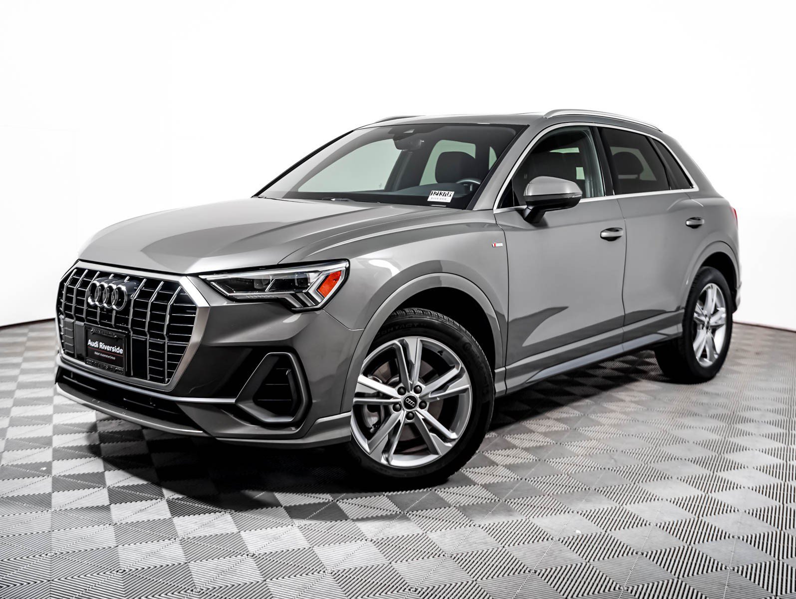 2023 Audi Q3