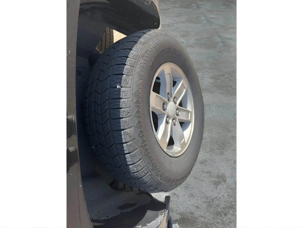 Used 2013 Black Chevrolet LS image 11