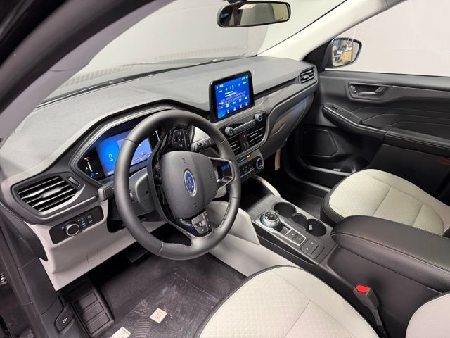 New 2026 Agate Black Metallic Ford Active® image 18