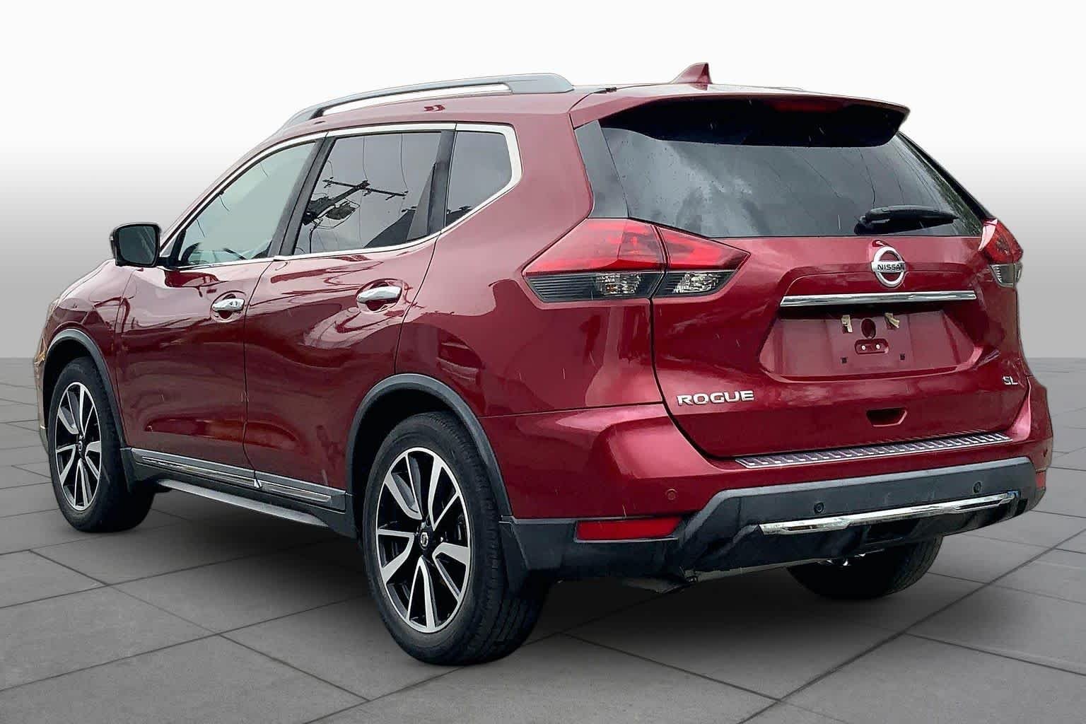 Used 2020 Scarlet Ember Tintcoat Nissan SL image 10