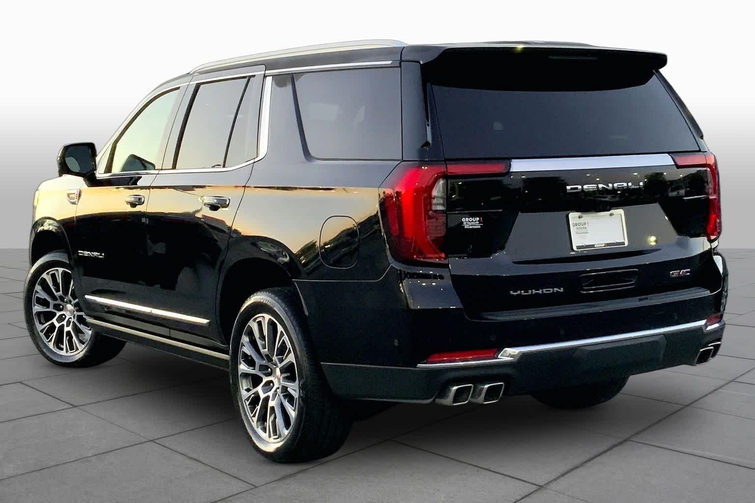 Used 2025 Onyx Black GMC Denali image 11