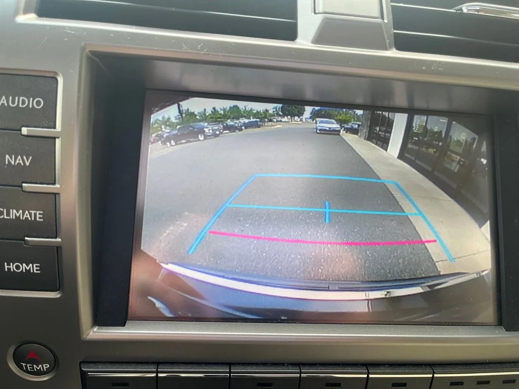 Used 2017 Black Lexus 460 image 16