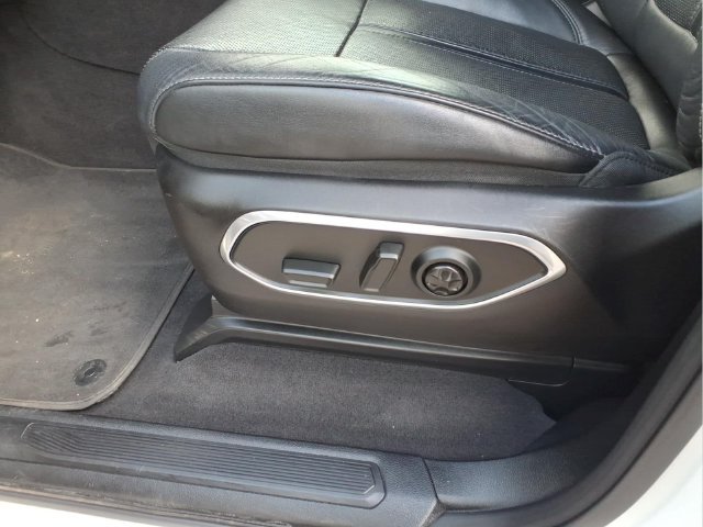 Used 2024 White Jeep Series II image 22
