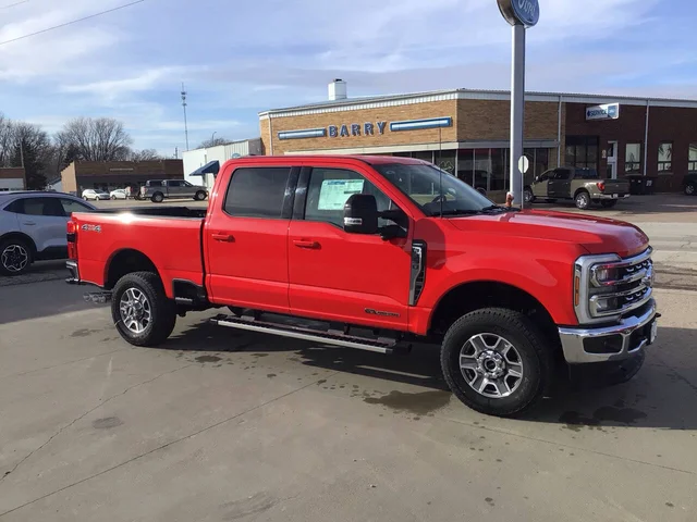 2025 Ford Super Duty F-350® Lariat®
