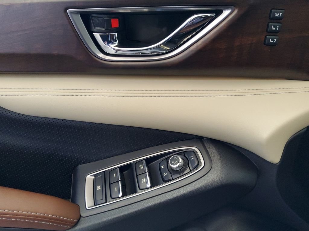 Used 2022 Brown Subaru Touring image 12
