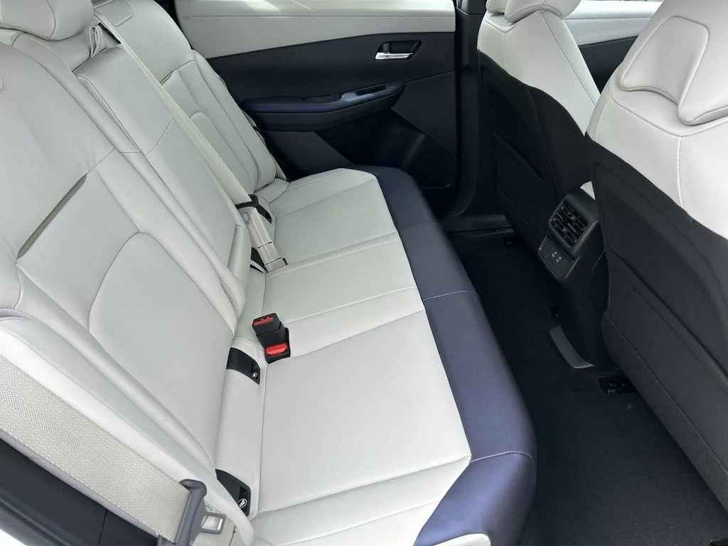 New 2026 Everest White Pearl Tricoat/Black Nissan SV+ image 11