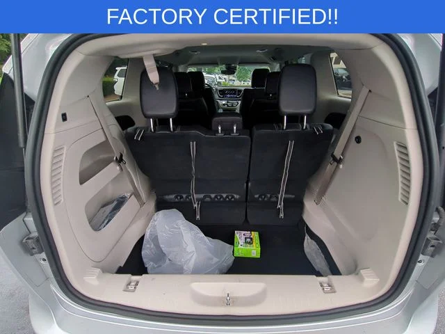 Used 2024 Silver Chrysler Touring L image 31