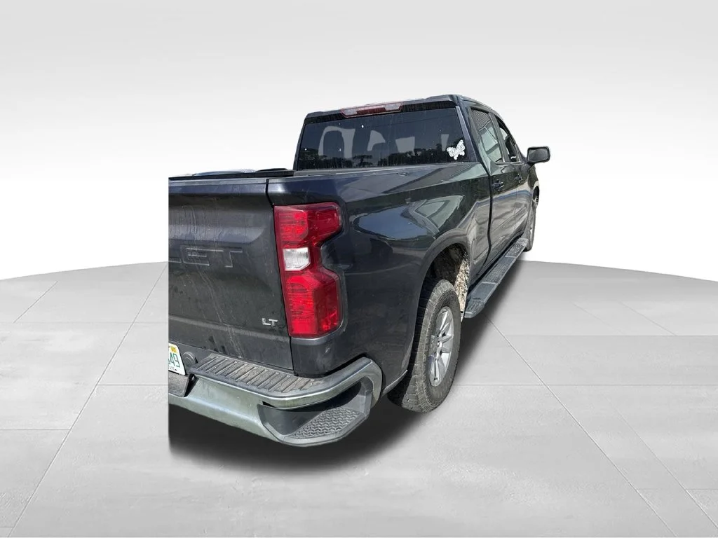 Used 2024 Gray Chevrolet LT image 10