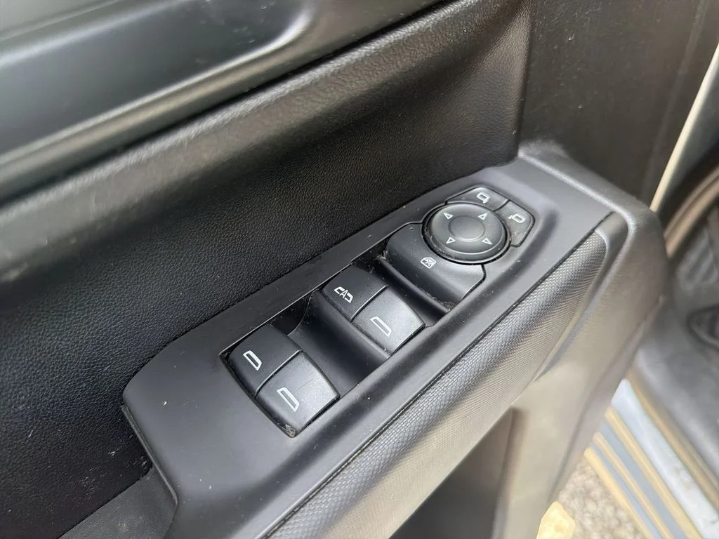 Used 2020 Gray Chevrolet Custom image 22