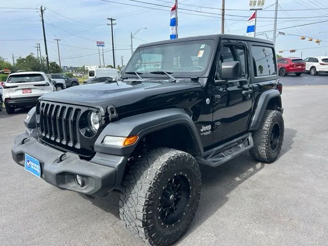Used 2020 Black Jeep Sport S image 3