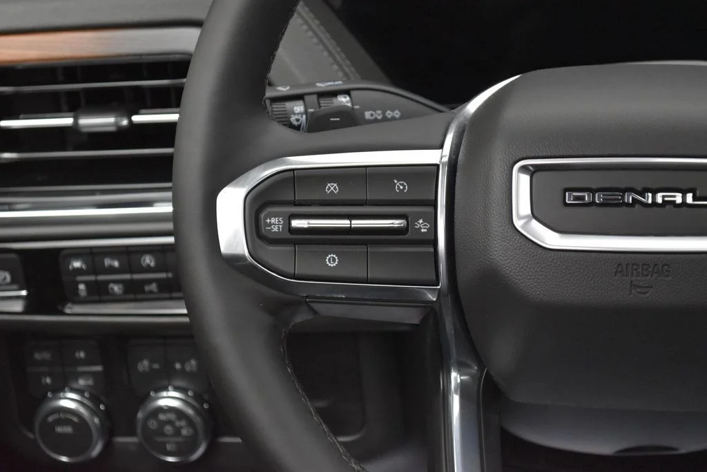 Used 2026 White GMC Denali image 9