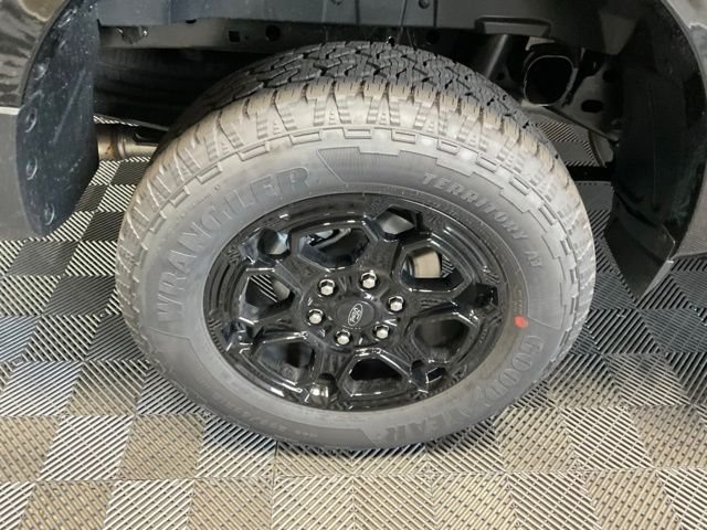New 2026 Shadow Black Ford XLT image 38