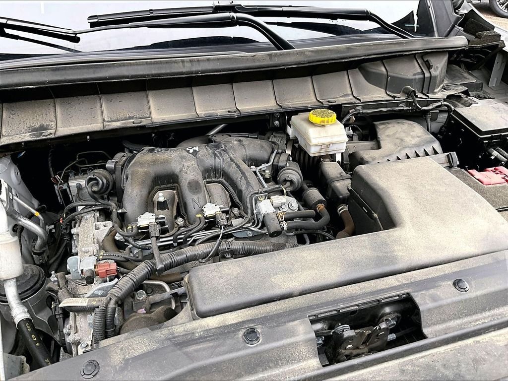 Used 2024 Silver Nissan SV image 30