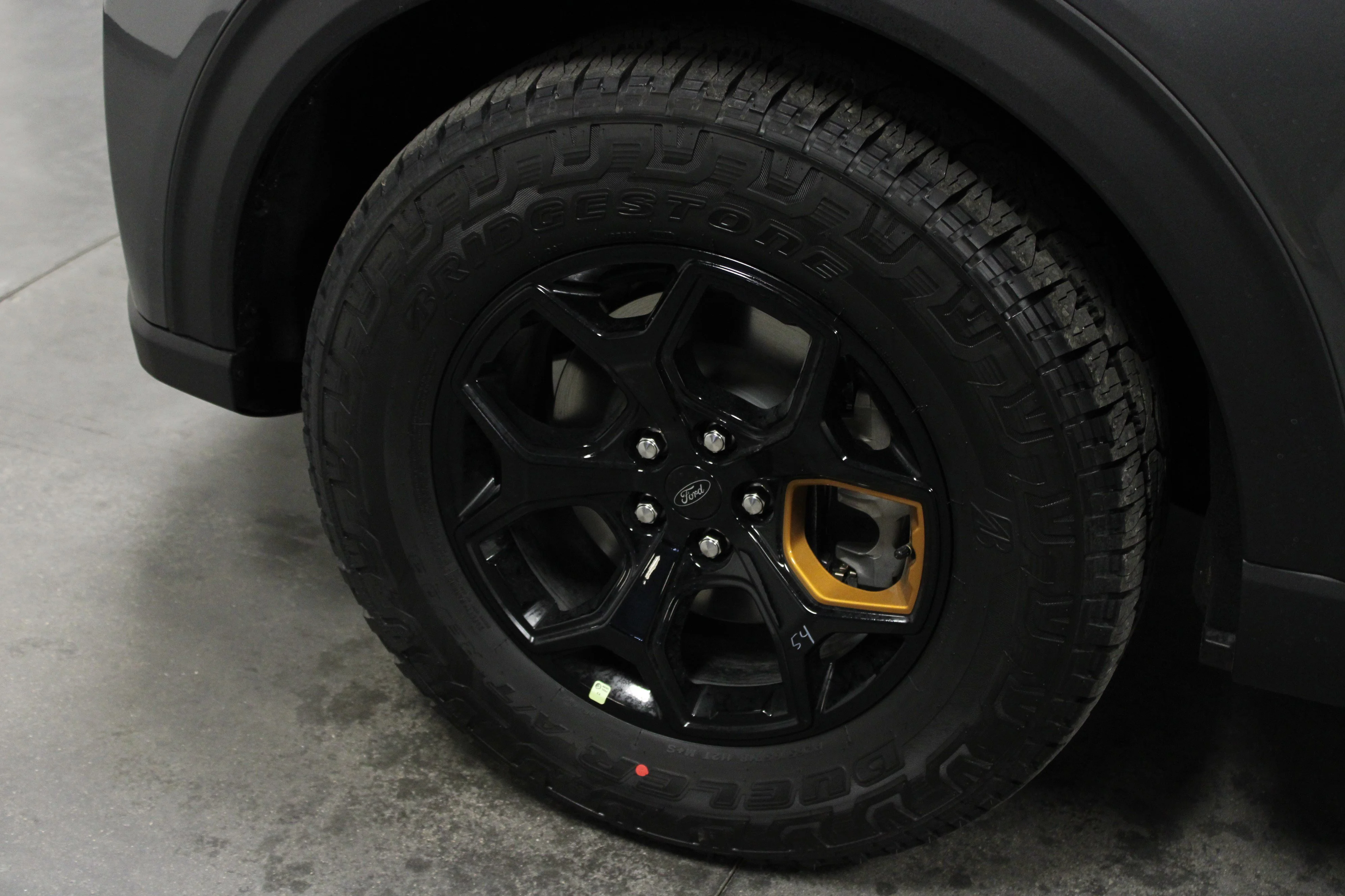 New 2026 Carbonized Gray Metallic Ford Tremor® image 10