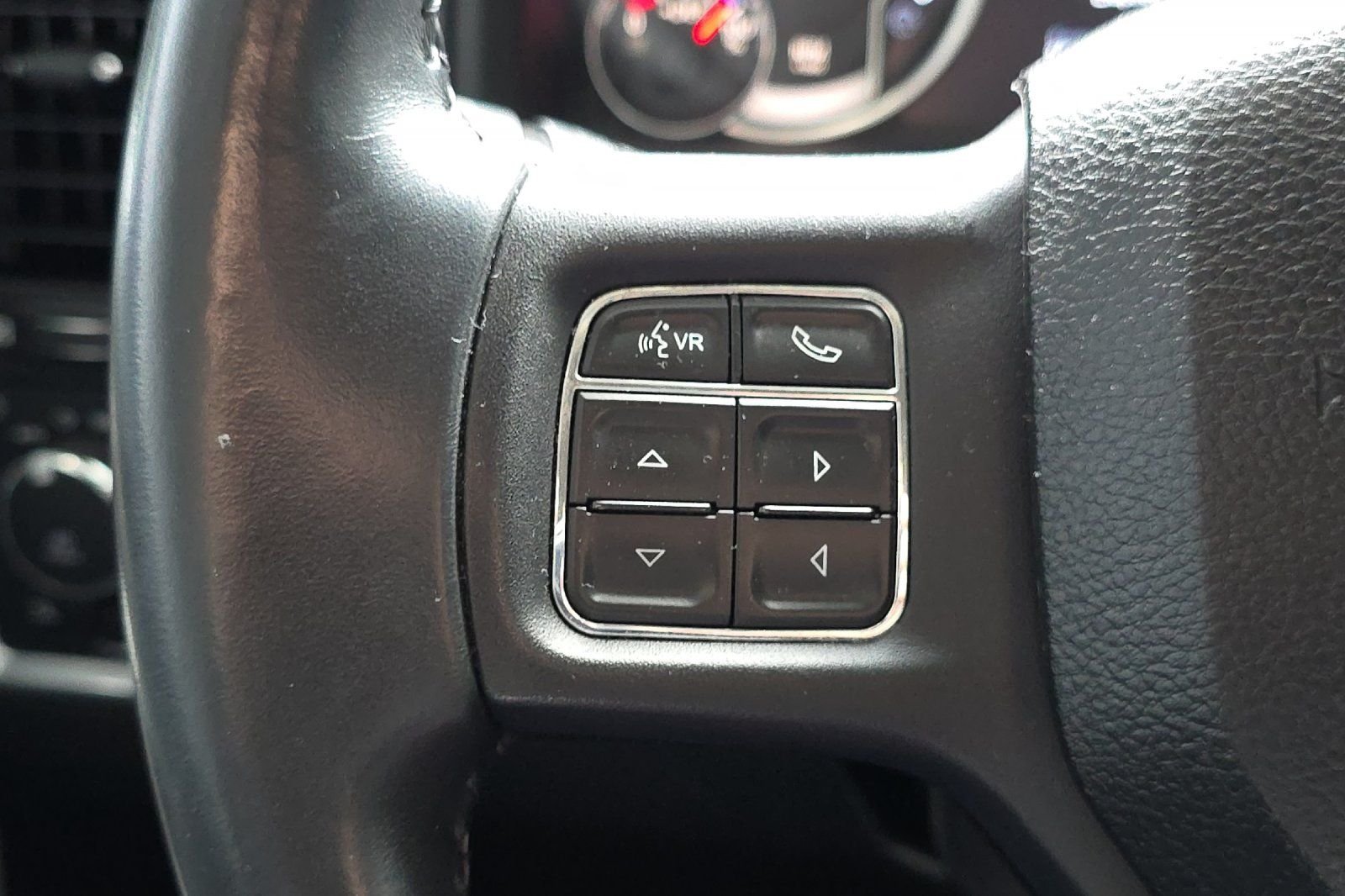 Used 2018 Silver Ram Big Horn image 24