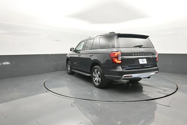 Used 2022 Dark Matter Metallic Ford Limited image 5