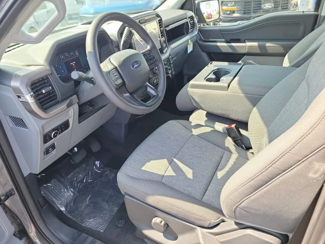 New 2026 Carbonized Gray Metallic Ford XLT image 16