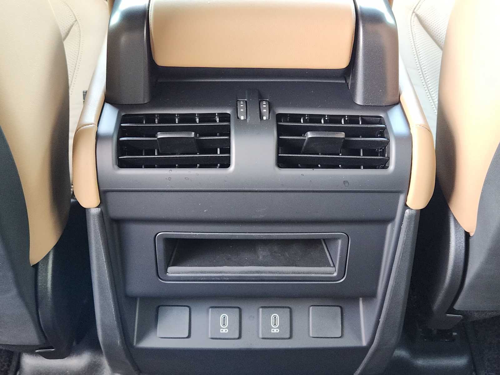 New 2026 Woolstone Green LAND ROVER X-Dynamic SE image 30
