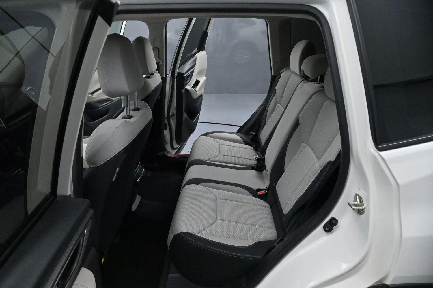 Used 2021 Crystal White Pearl Subaru Base image 28
