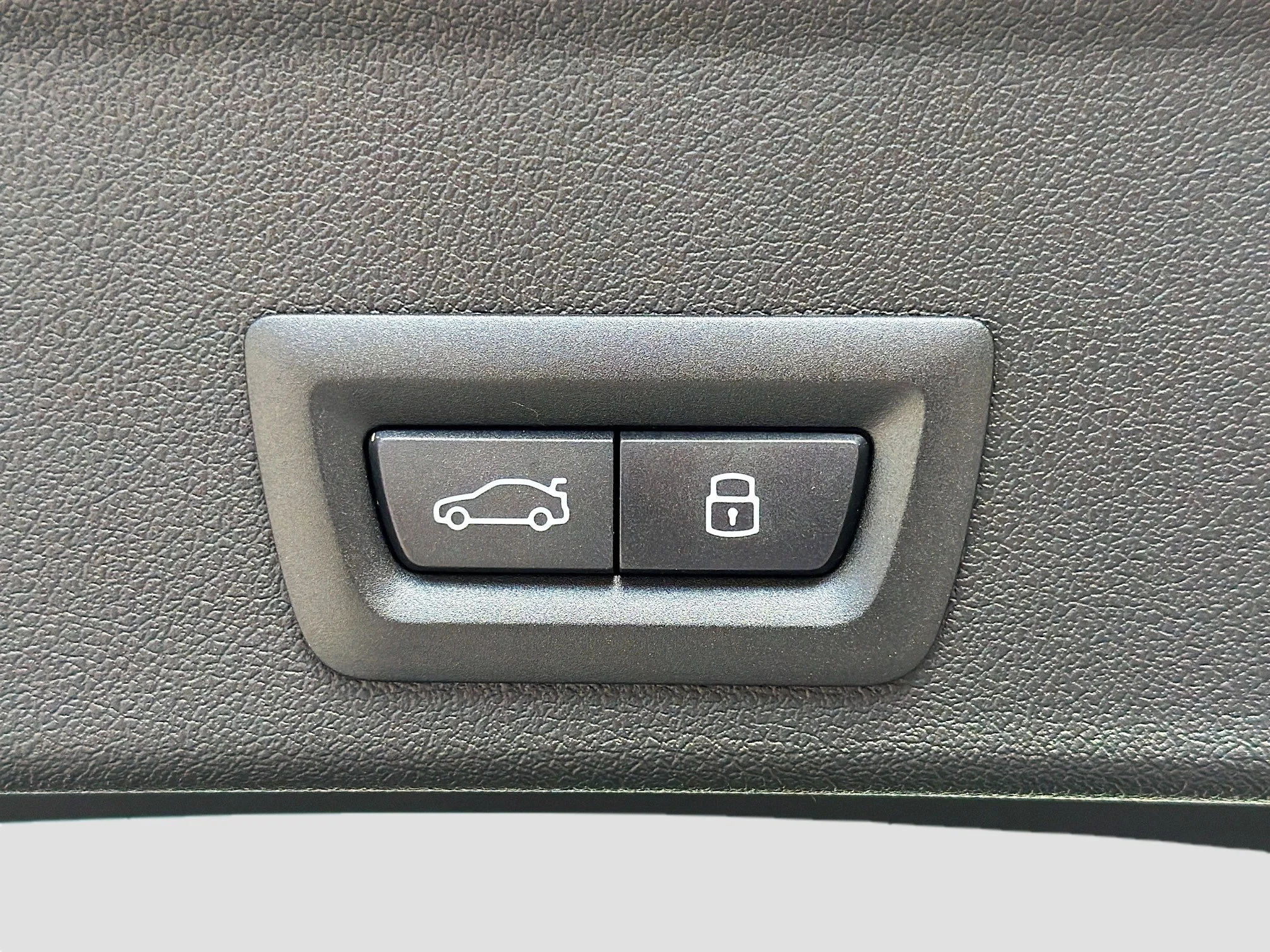 New 2027 Skyscraper Grey Metallic BMW xDrive40i image 12