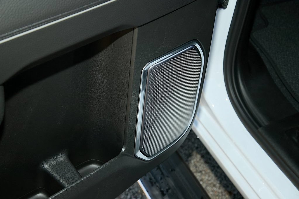New 2026 Glacier White Tricoat GMC Denali image 43