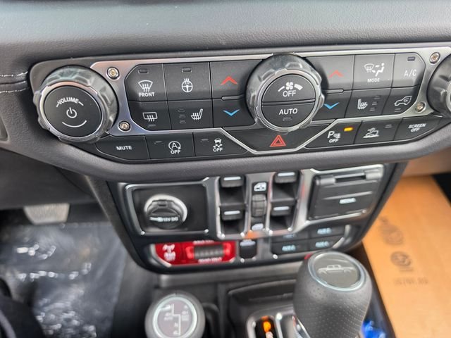 New 2026 Black Clear-Coat Exterior Paint Jeep Mojave X image 22
