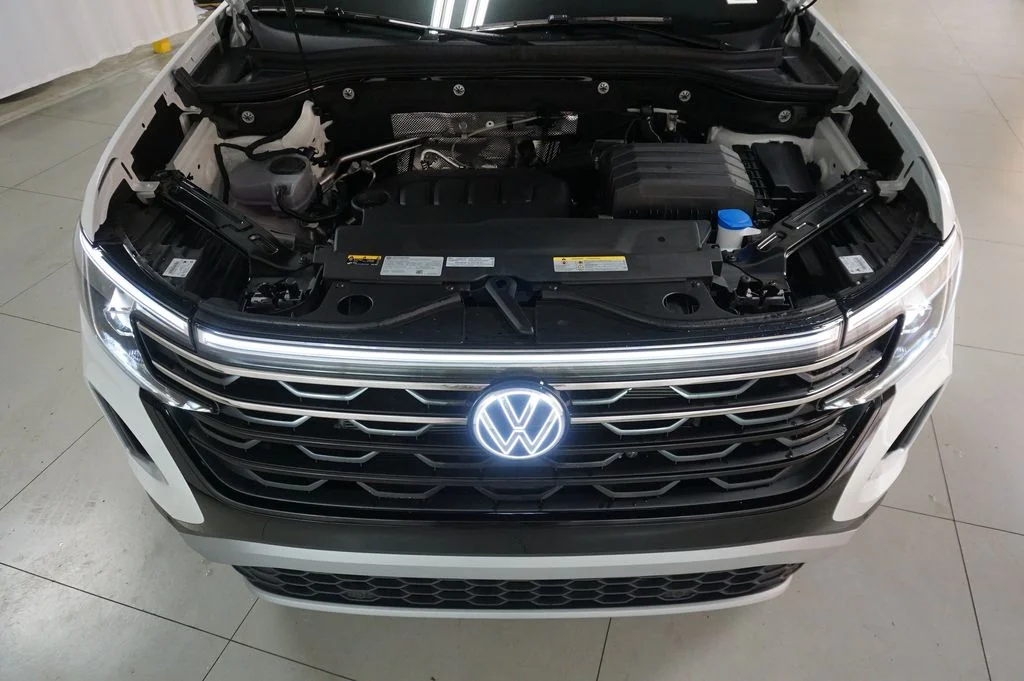 New 2026 Opal White Volkswagen 2.0T Peak Edition image 33
