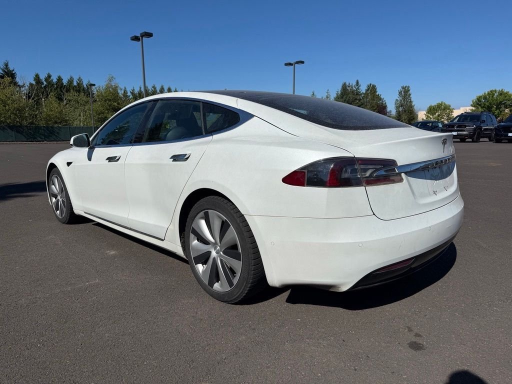 Used 2020 White Tesla Long Range Plus image 5