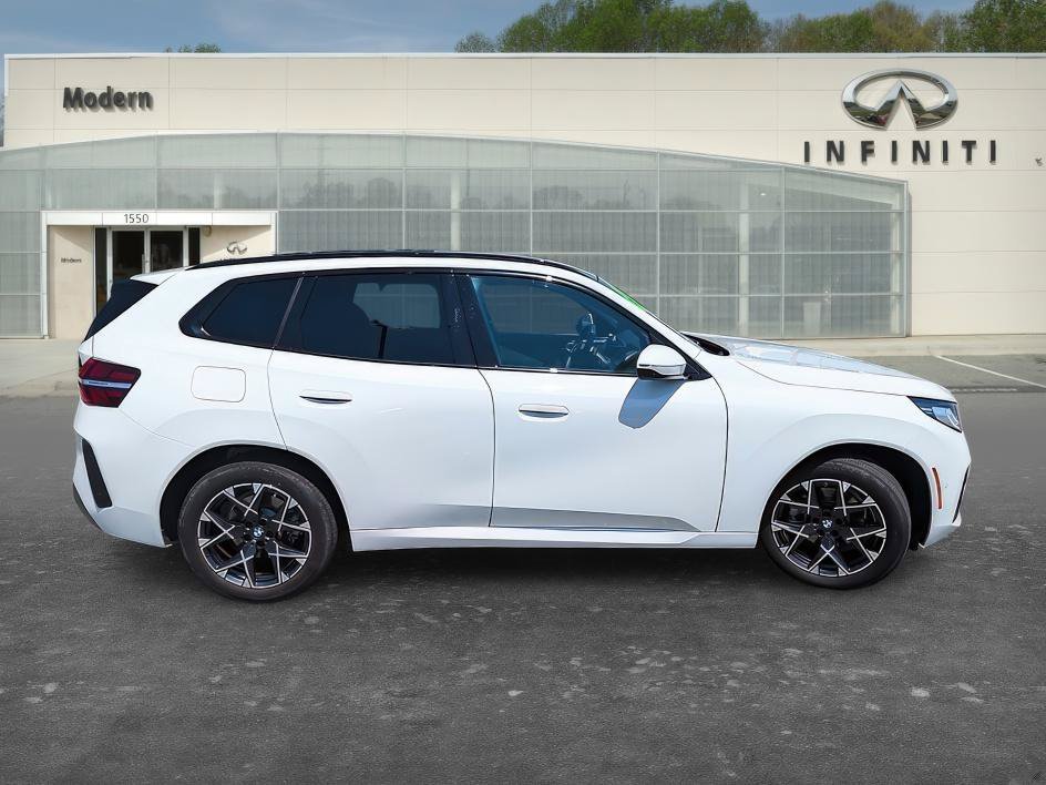 Used 2026 Alpine White BMW 30 xDrive image 3