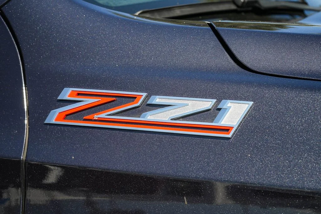 Used 2023 Gray Chevrolet Z71 image 8