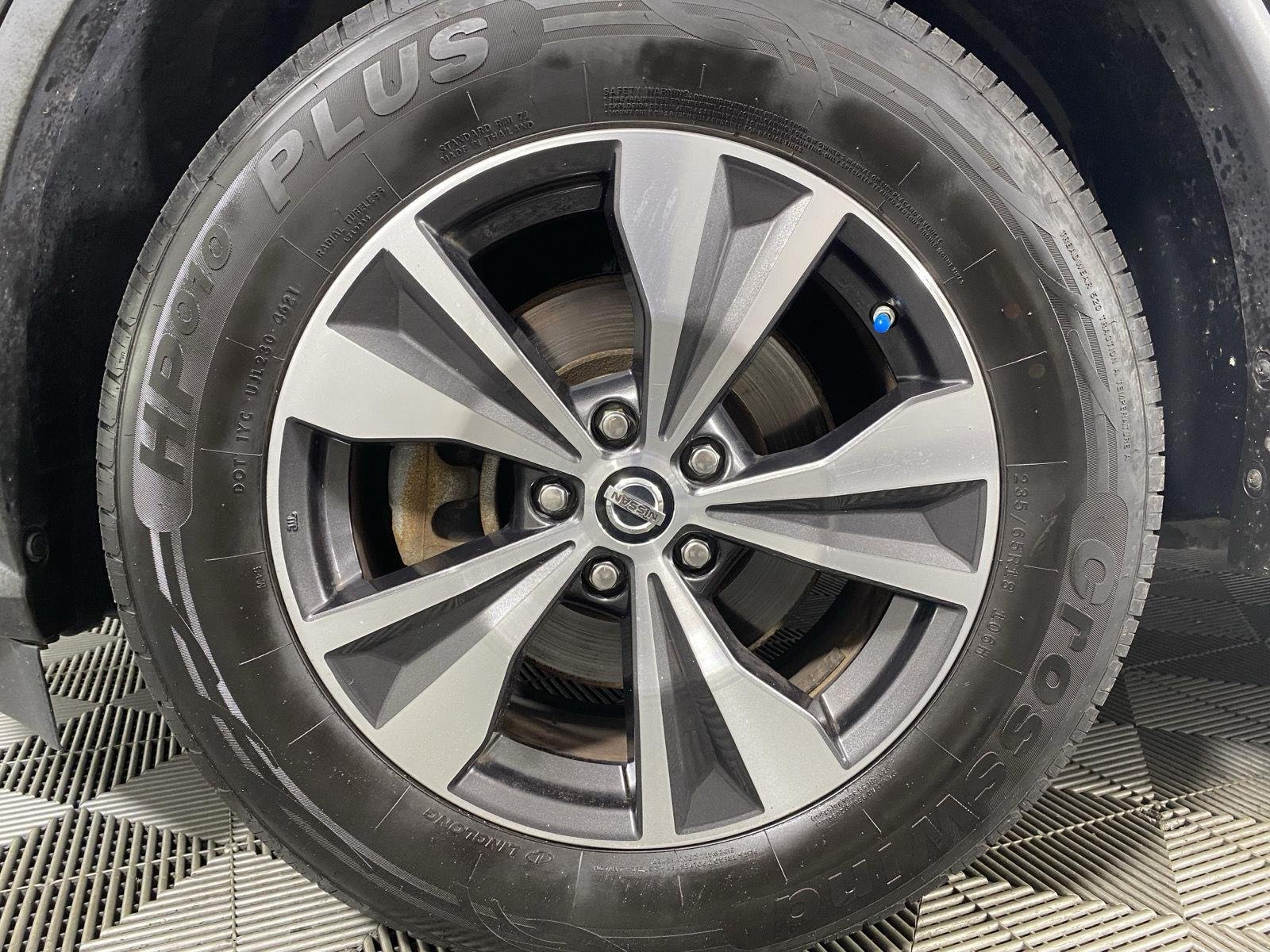 Used 2019 Magnetic Black Pearl Nissan S image 11