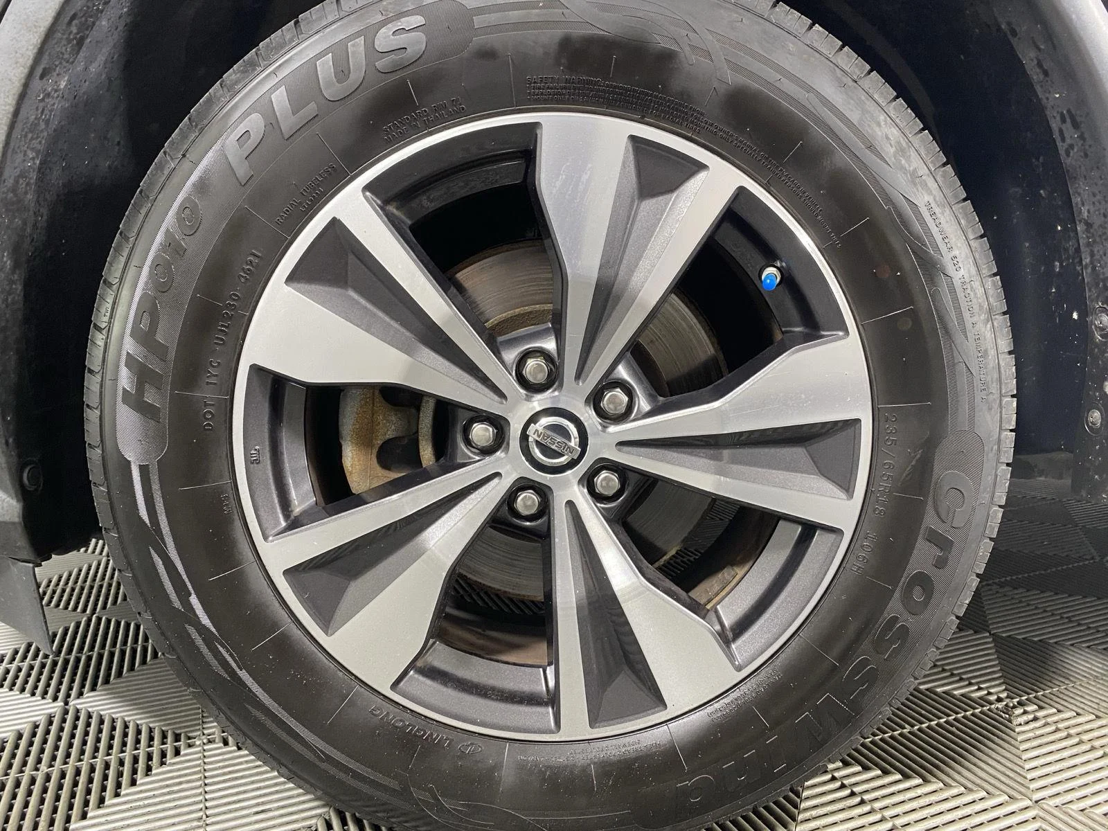 Used 2019 Magnetic Black Pearl Nissan S image 11