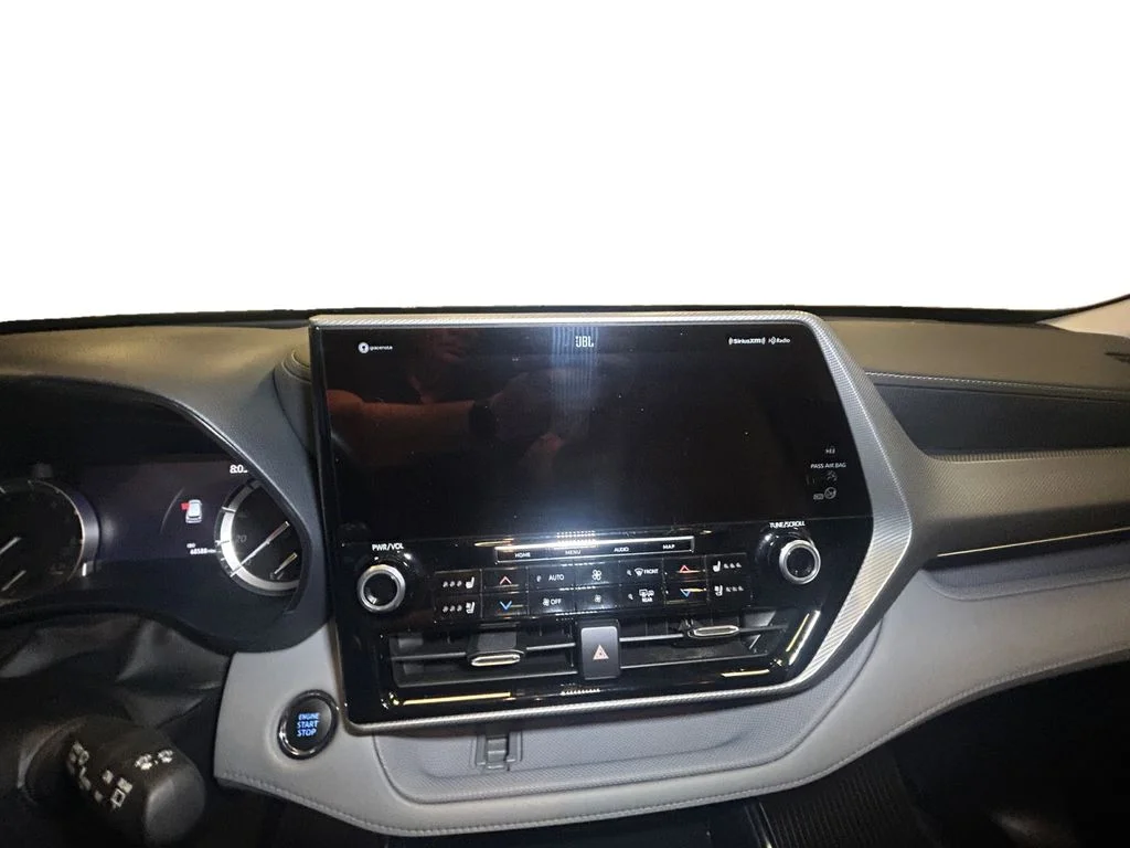 Used 2022 Celestial Silver Toyota Platinum image 10