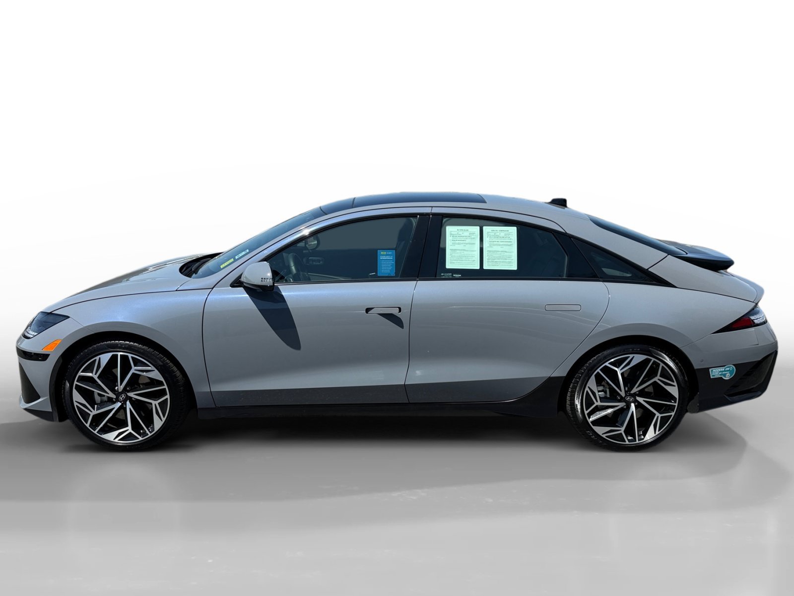Certified Used 2025 Blue Hyundai Limited image 2