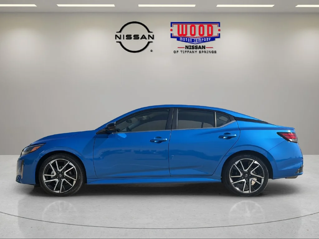 Used 2025 Electric Blue Metallic Nissan SR image 5