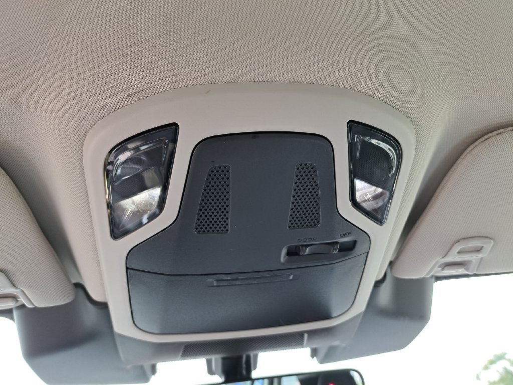 Certified Used 2025 White Subaru 2.5i image 18