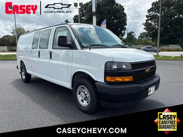 2026 Chevrolet Express Cargo WT