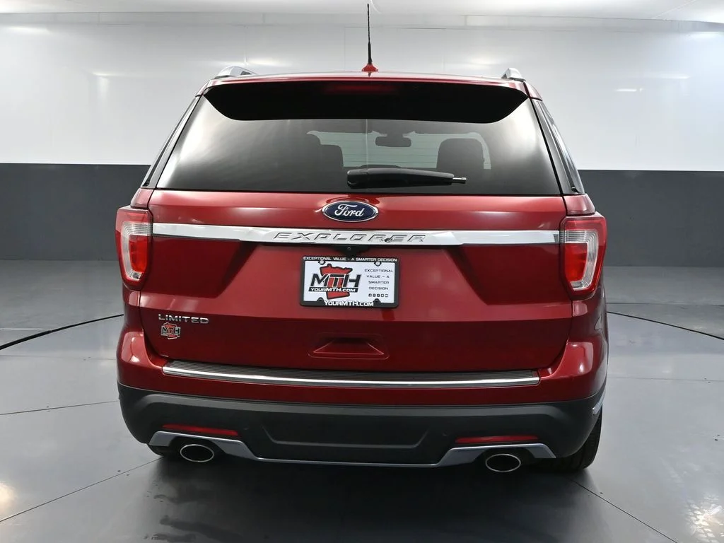 Used 2018 Red Ford Limited image 7