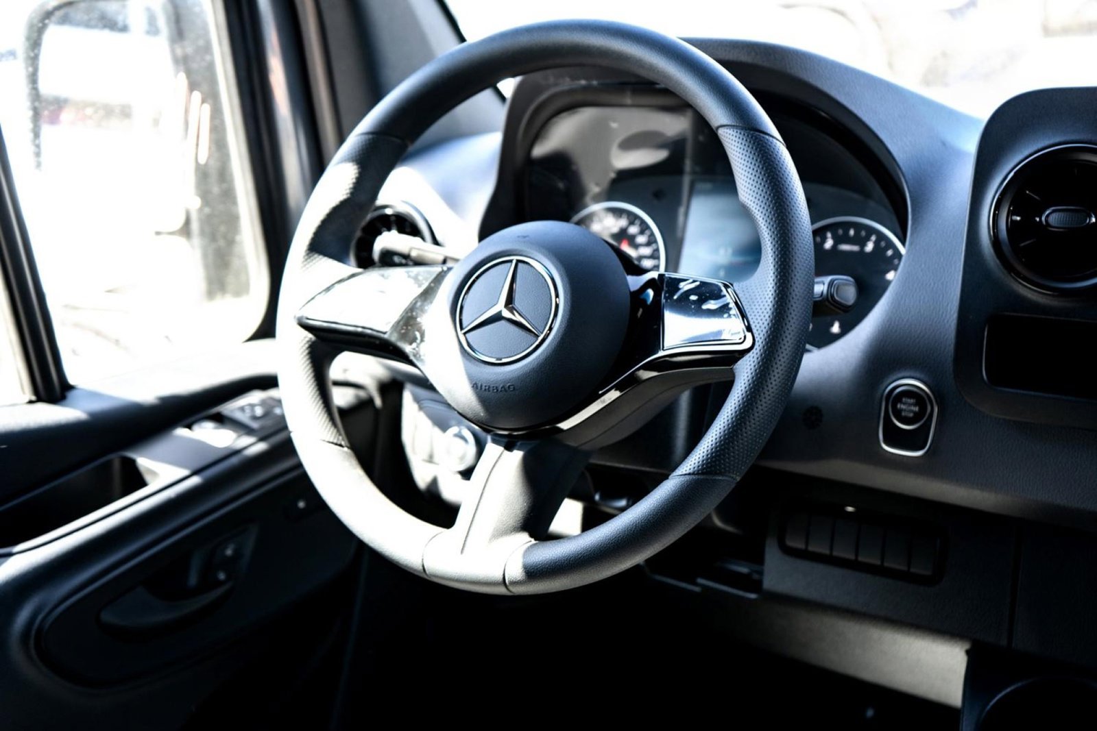 2025 Mercedes-Benz Sprinter Cargo Van Base - Photo 25