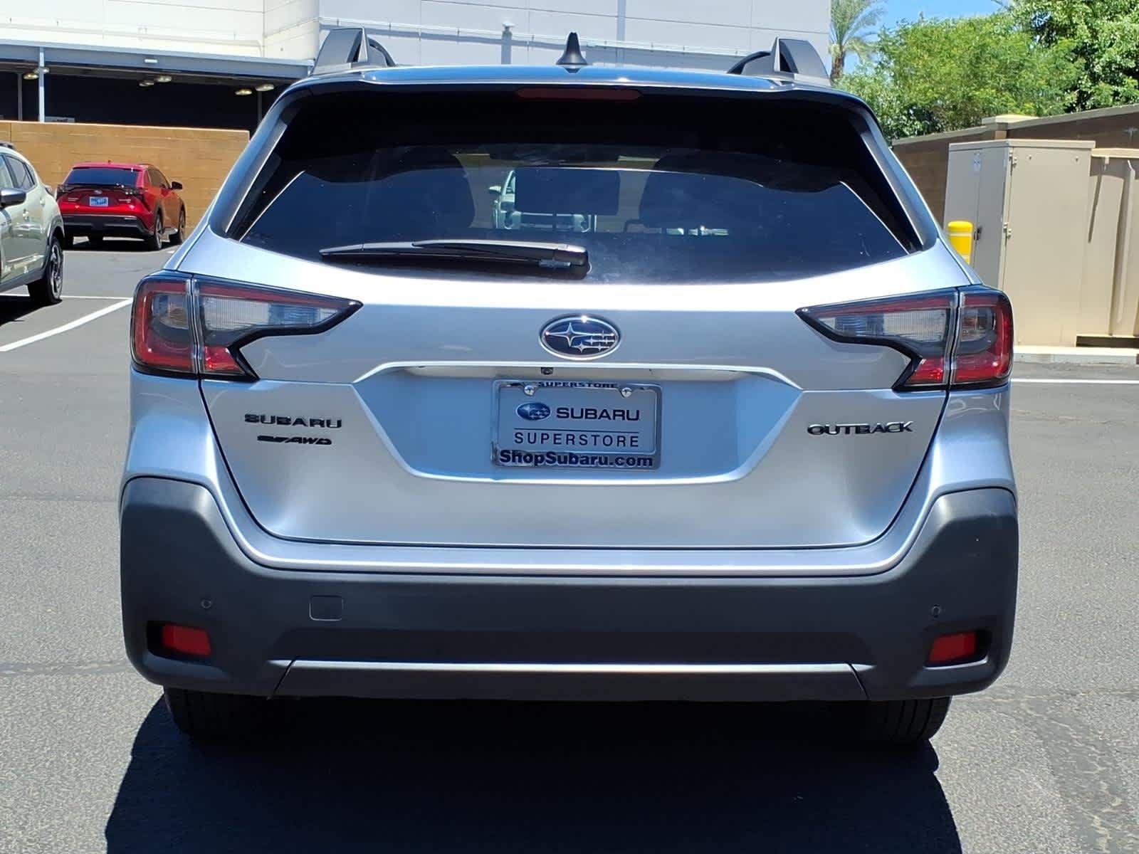 Used 2025 Ice Silver Metallic Subaru Onyx Edition image 6