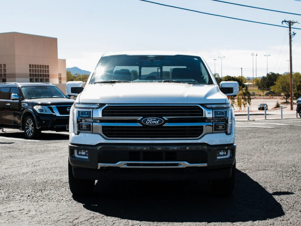 Used 2025 Star White Metallic Tri-Coat Ford King Ranch image 2
